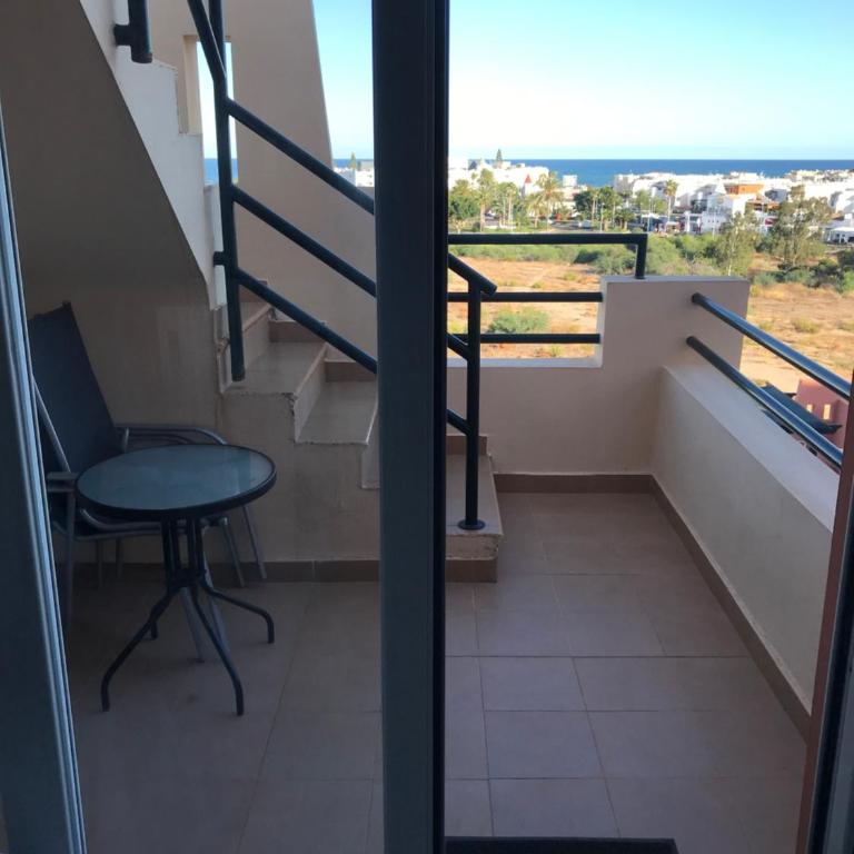 Atico con piscina privada y vistas al mar - Apartamento con vistas al mar - 10