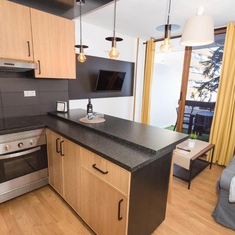 Ocean Friendly Holiday Home - One-Bedroom House - 1