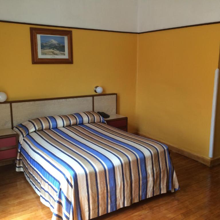 Hotel Isabel - Habitación Estándar - 1 cama grande - 11