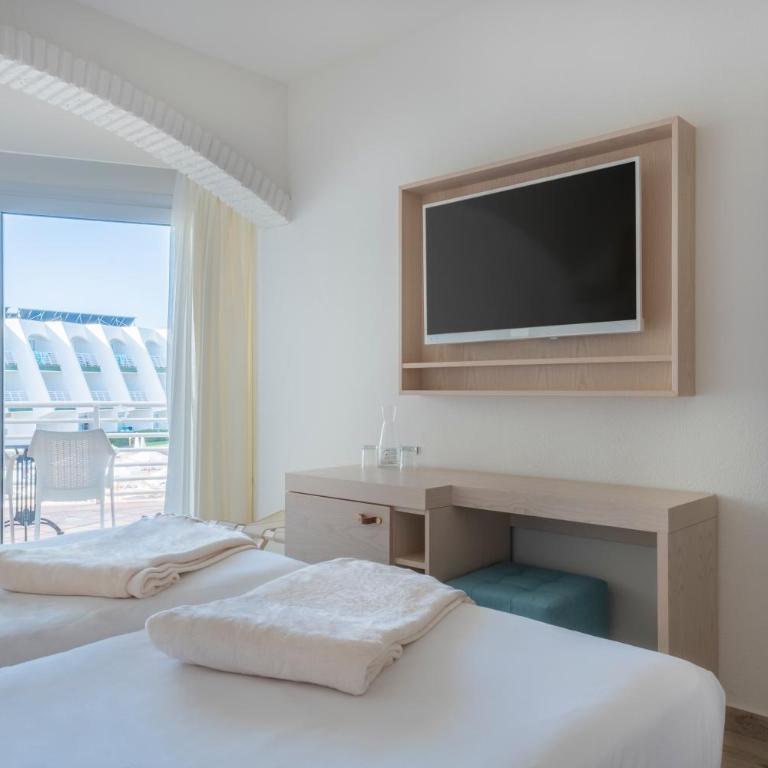 Iberostar Waves Royal Andalus - Habitación Doble con vistas laterales al mar - 4