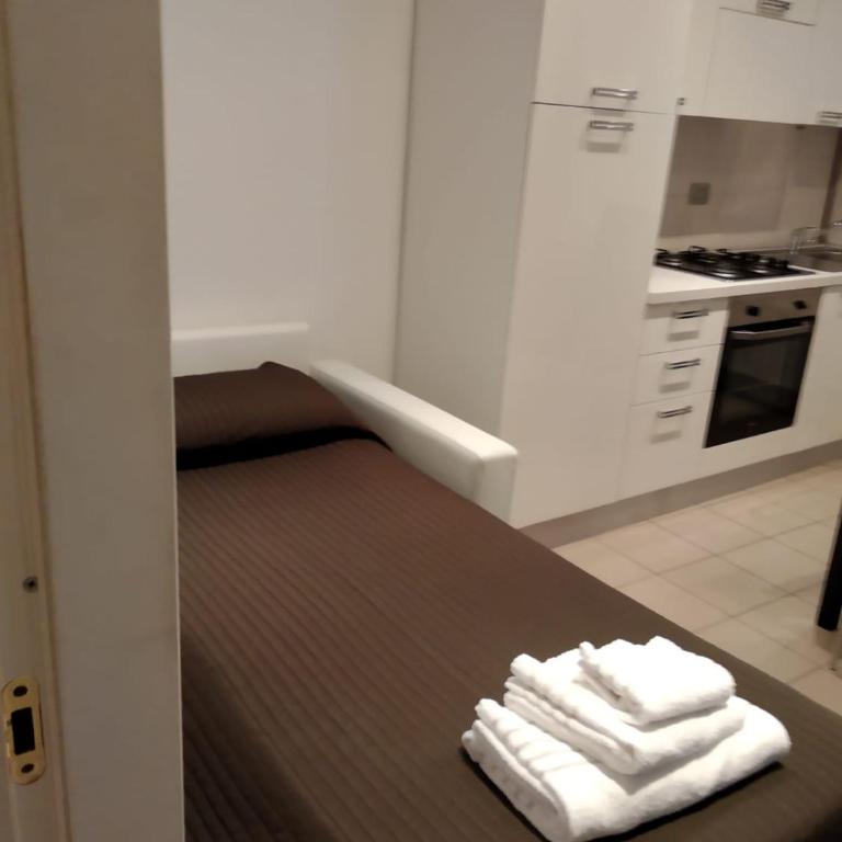 Easy Milano - Rooms and Apartments Navigli - Monolocale Triplo Standard - 3