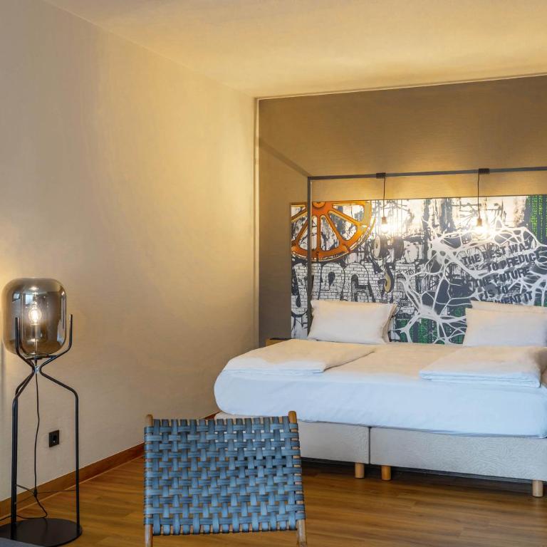 Sunday Hotel Nürnberg Messe formerly Seminaris - Suite - 5