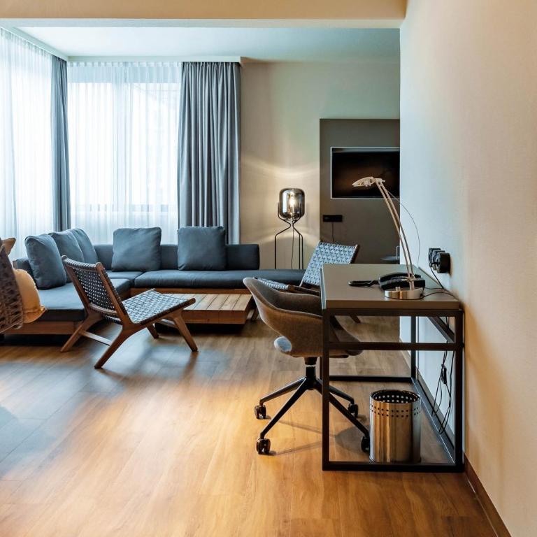 Sunday Hotel Nürnberg Messe formerly Seminaris - Suite - 4