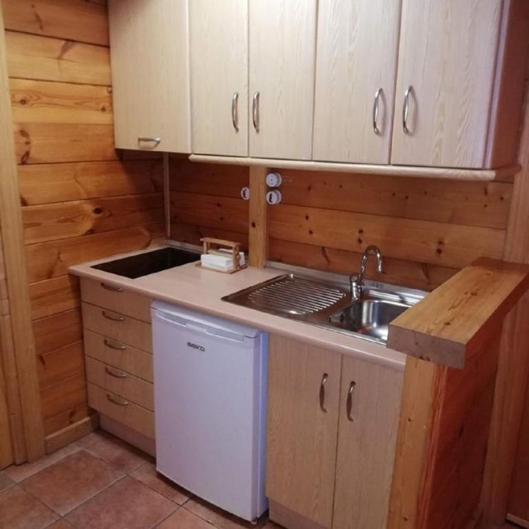 CASA DE MADERA ZUMACAR V - Two-Bedroom House - 8