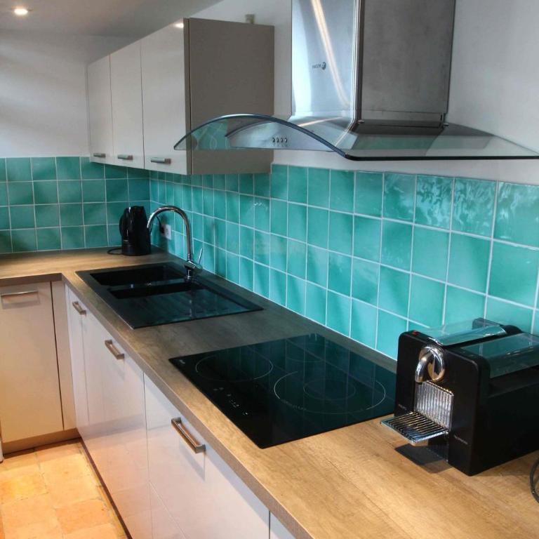 Loft 3 pièces dans vieil Antibes - Two-Bedroom Apartment - 12