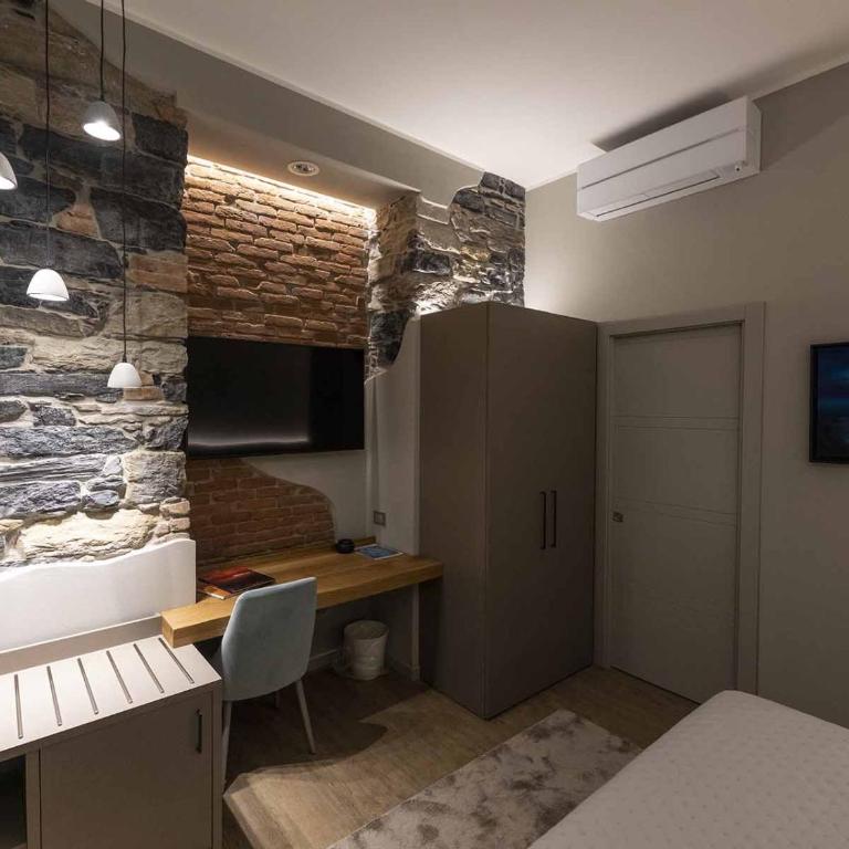 La Linea d’Acqua (SP) - Deluxe Double Room with Balcony - 2