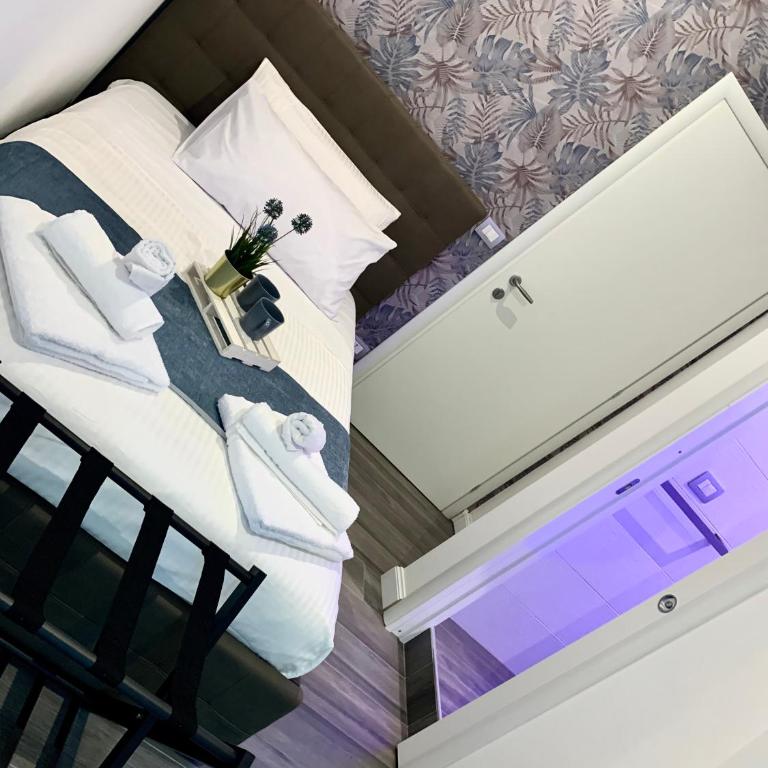 4 Vatican Rooms - Camera Matrimoniale con Letto a Una Piazza e Mezza e Balcone - 5