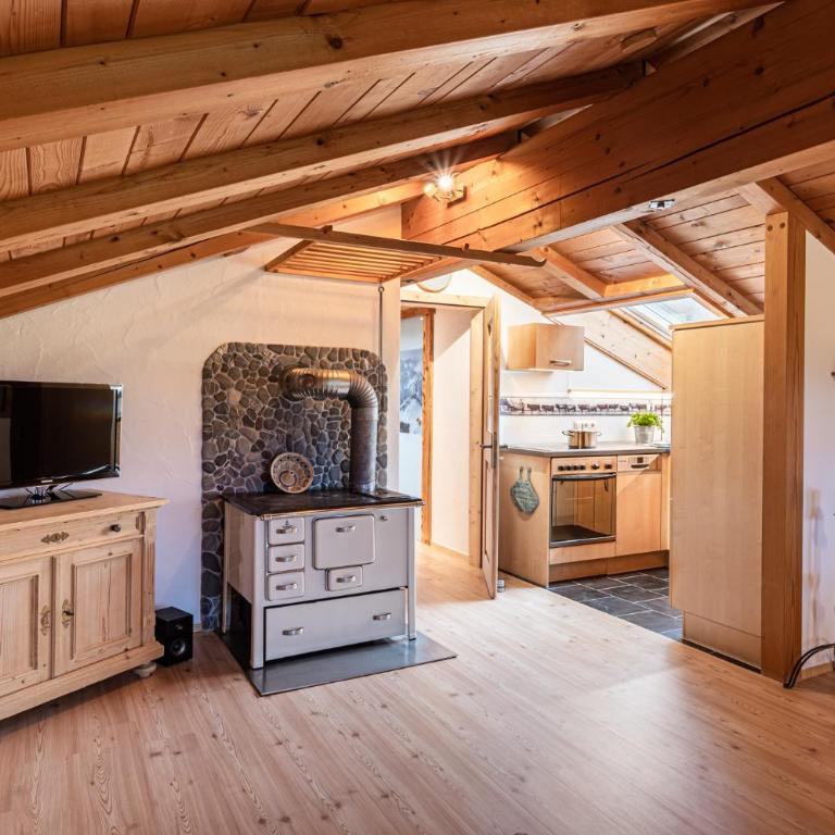 Ferienwohnung "Hüs 18" - Apartment mit Blick auf die Berge - 2