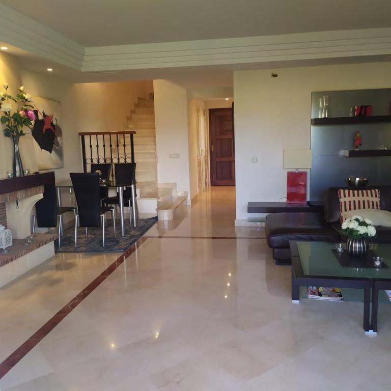 VILLA RIVIERA CON PISCINA PRIVADA JUNTO AL CAMPO DE GOLF - Villa con piscina privada - 24