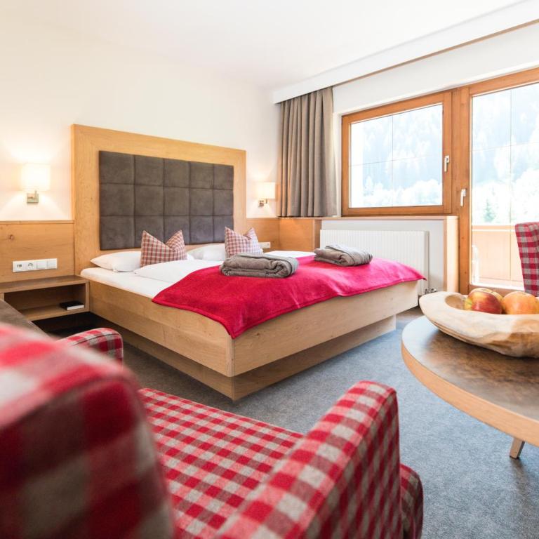 Hotel Eden - Comfort Doppel- oder Zweibettzimmer mit Gartenblick - 2