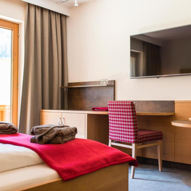 Hotel Eden - Comfort Doppel- oder Zweibettzimmer mit Gartenblick - 4