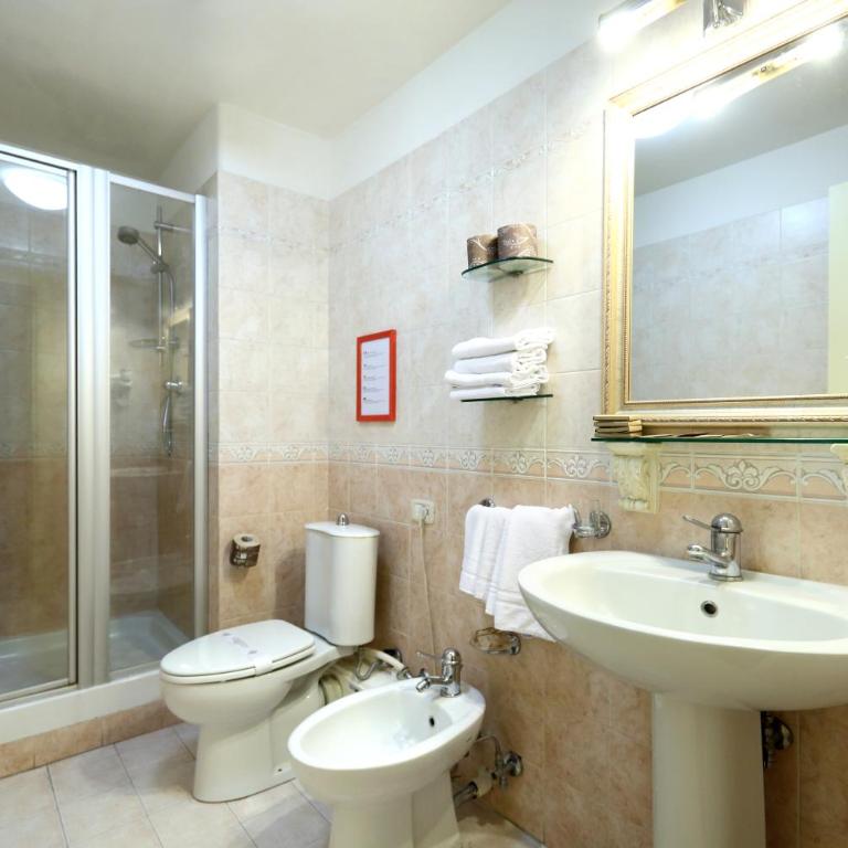 Catania Centro Rooms - Double or Twin Room with Balcony - 7