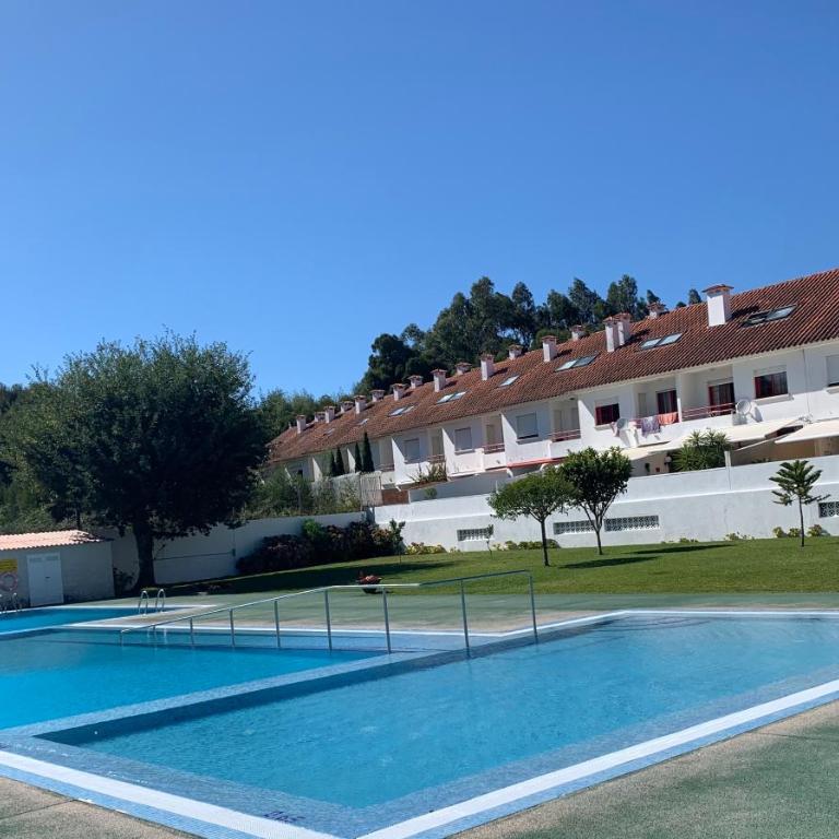 Apartamento con piscina en el centro de Sanxenxo - Apartamento de 3 dormitorios - 4