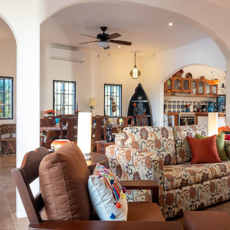 Casa Zarah - Hacienda Family Home - Pool and 2-Block to Beach - Three-Bedroom Villa - 31