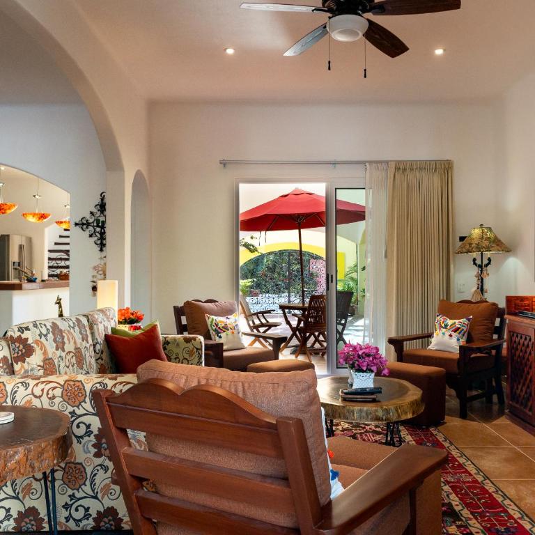 Casa Zarah - Hacienda Family Home - Pool and 2-Block to Beach - Three-Bedroom Villa - 32