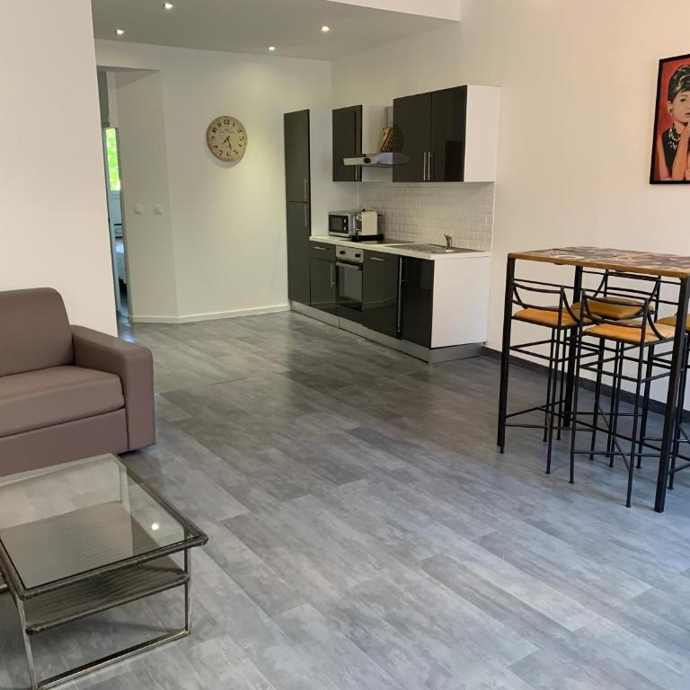 T2 - Quartier mythique du panier - Appartement 1 Chambre - 9