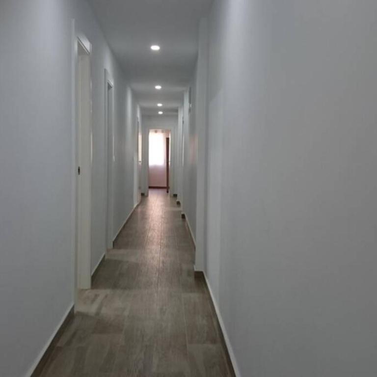 Espacioso y céntrico piso con zona chill-out - Apartment - 44