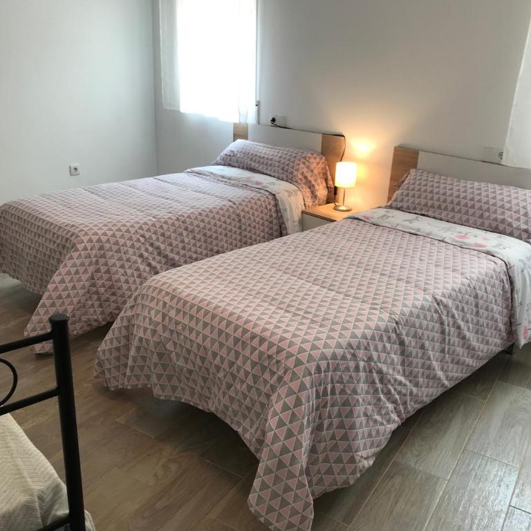Espacioso y céntrico piso con zona chill-out - Apartment - 69