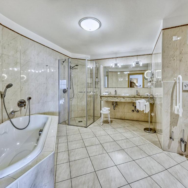 Hotel Traubenheim - Suite Familiar con balcón - 2