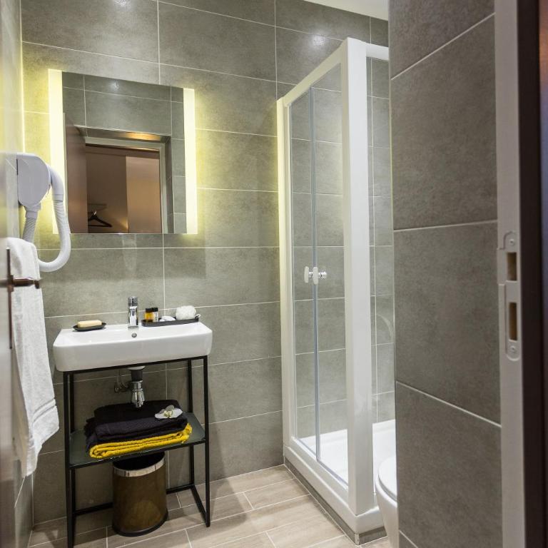 Pratic Hotel - Chambre Double Supérieure - 4