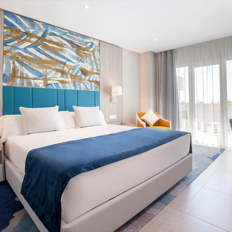 Alanda Marbella Hotel & Wellness - Habitación Doble Deluxe Premium con vistas a la piscina - 1 o 2 camas - 2