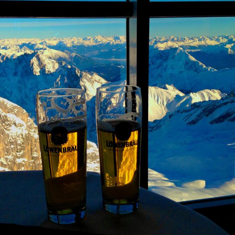 Alpine Escape Holiday Home with Mountain View - Ferienhaus - 30