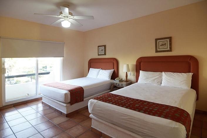 Suites Las Palmas - Habitación Doble con 2 camas grandes - 3