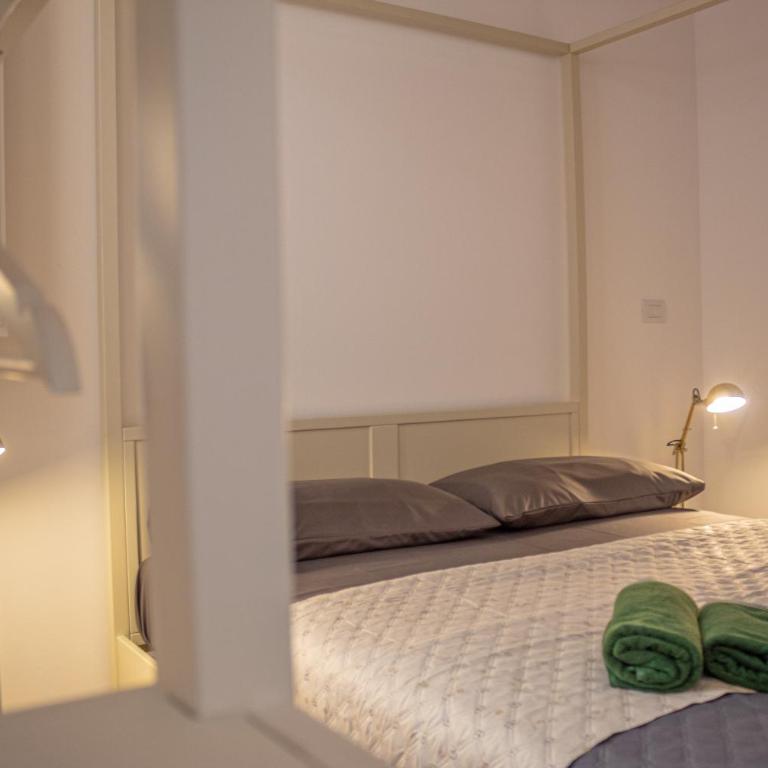 Maison Rouge Ortigia - Two-Bedroom House with Terrace - 57