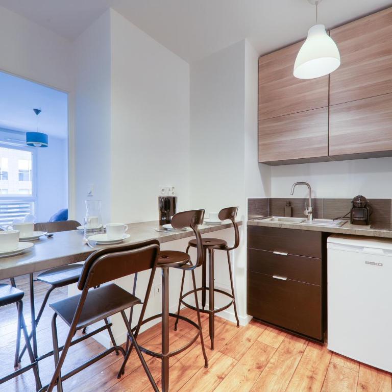 Apartment Virtuose - Disneyland Paris 5min - Train station 250m - Appartement 2 Chambres - 8