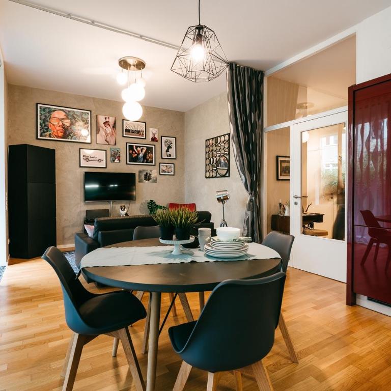 Luxury Downtown Appartement mit Garage - Apartamento - 14