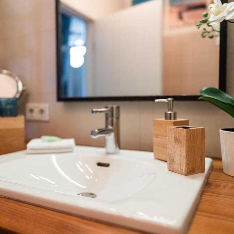 Luxury Downtown Appartement mit Garage - Apartamento - 27