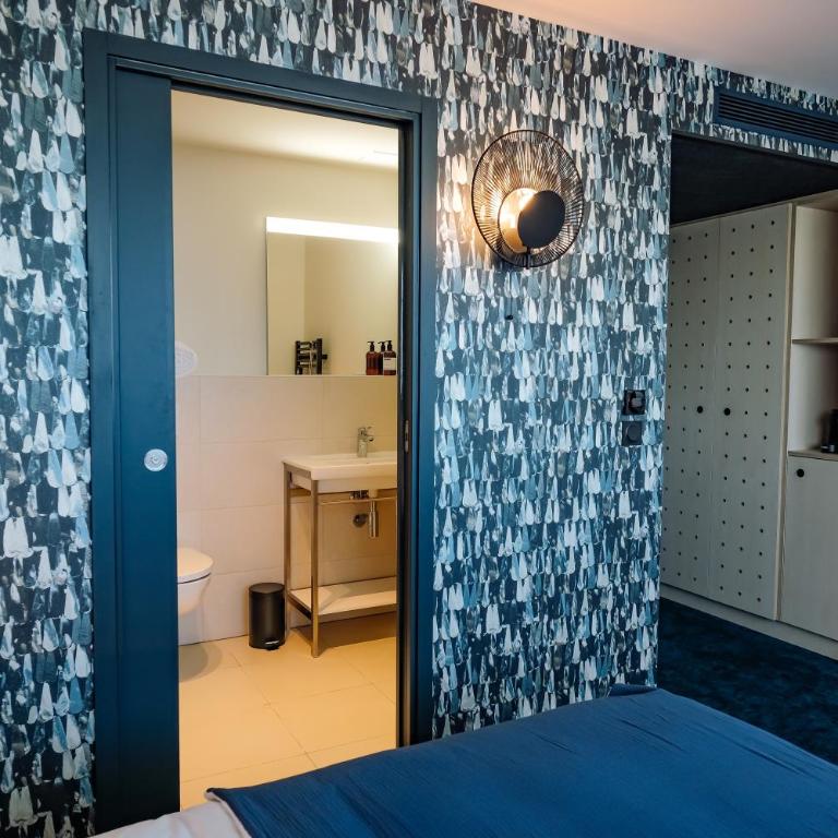 ibis Styles Bordeaux Lac Bruges - Chambre Comfort - Lit Double Double et Canapé Simple - Vue sur Lac - 7
