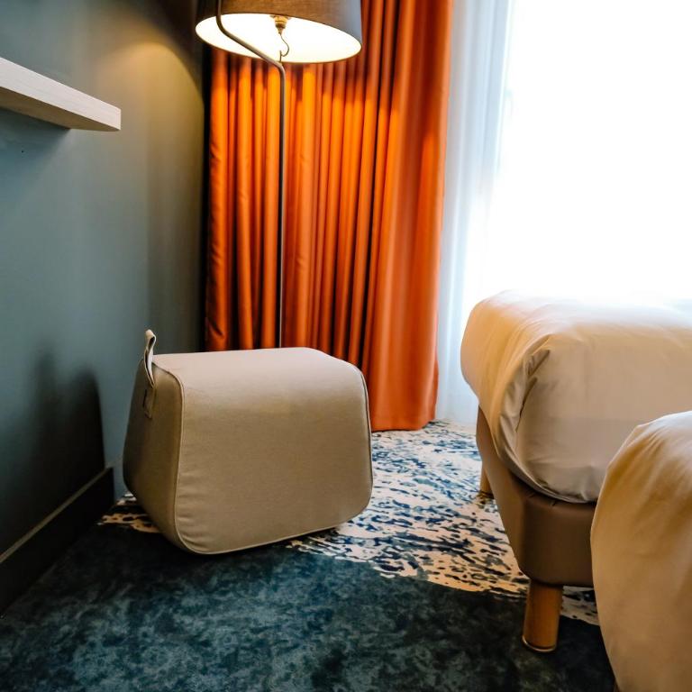 ibis Styles Bordeaux Lac Bruges - Chambre Standard avec 2 Lits Simples - 7