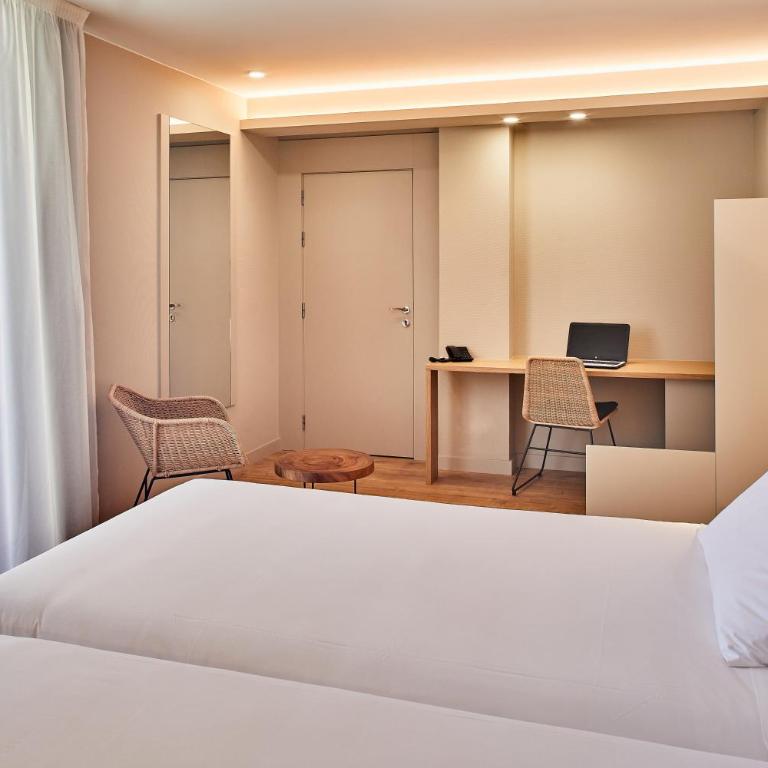 Silken Reino de Aragón - Habitación Doble con terraza - 1 o 2 camas - 4