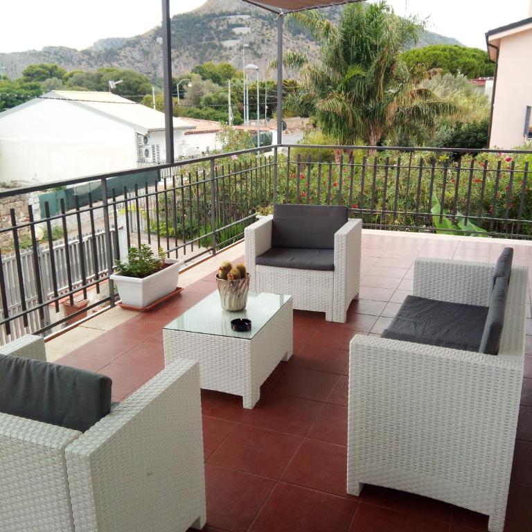 Appartamento a Mondello - Appartamento con 2 Camere da Letto - 1