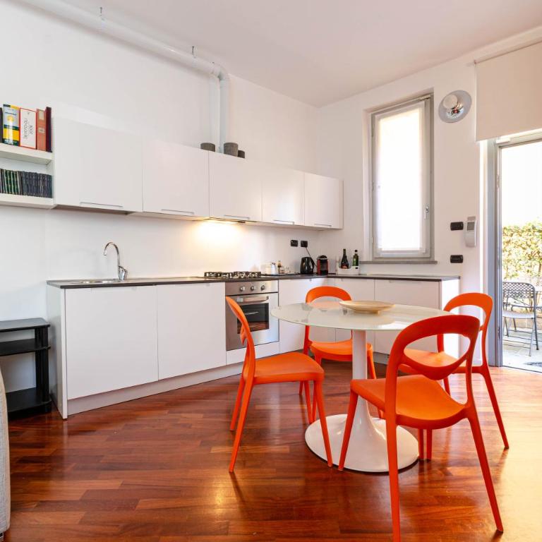 EASY CENTRAL LOFT - MONZA - Appartamento con 1 Camera da Letto - 2