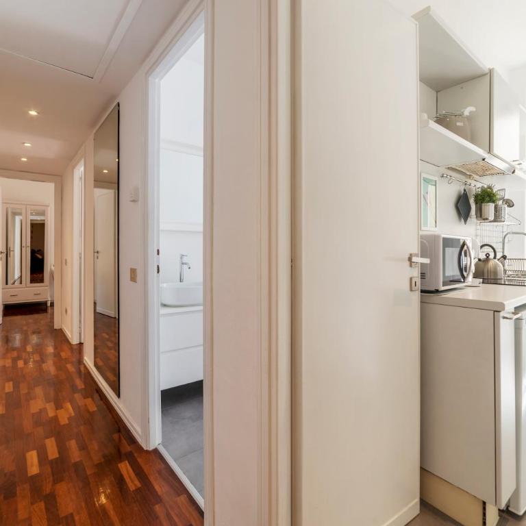 GuestHost - Fontana di Trevi Design Apartment - Two-Bedroom Apartment - 10