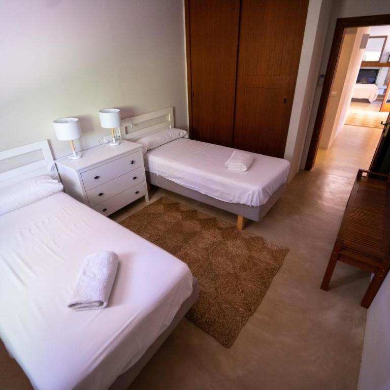 Villa Tegui is a luxury villa close to San Rafael and 10 min drive to Ibiza Town and San Antonio - Villa de 4 dormitorios - 24