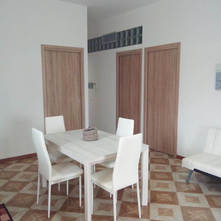 Appartamento a Mondello - Appartamento con 2 Camere da Letto - 4