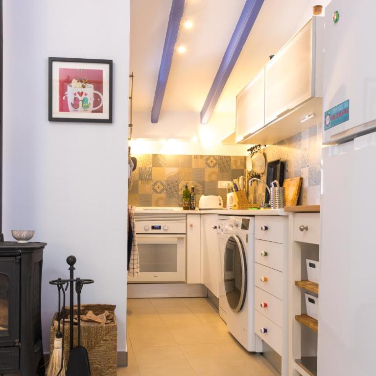 La Vila Feliz, gemütliche private Duplex-Ferienwohnung im typischen Fischerhaus mit fantastischem Meerblick - Apartment - Split Level - 21