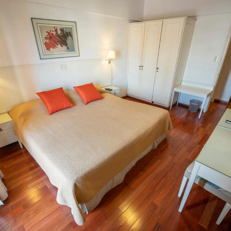 Hotel Cecilia - Habitación Familiar - 6