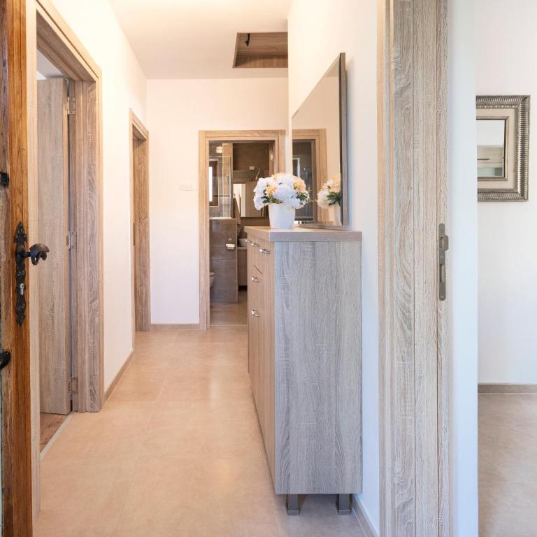 Seafoam apartment - Two-Bedroom Apartment - 10