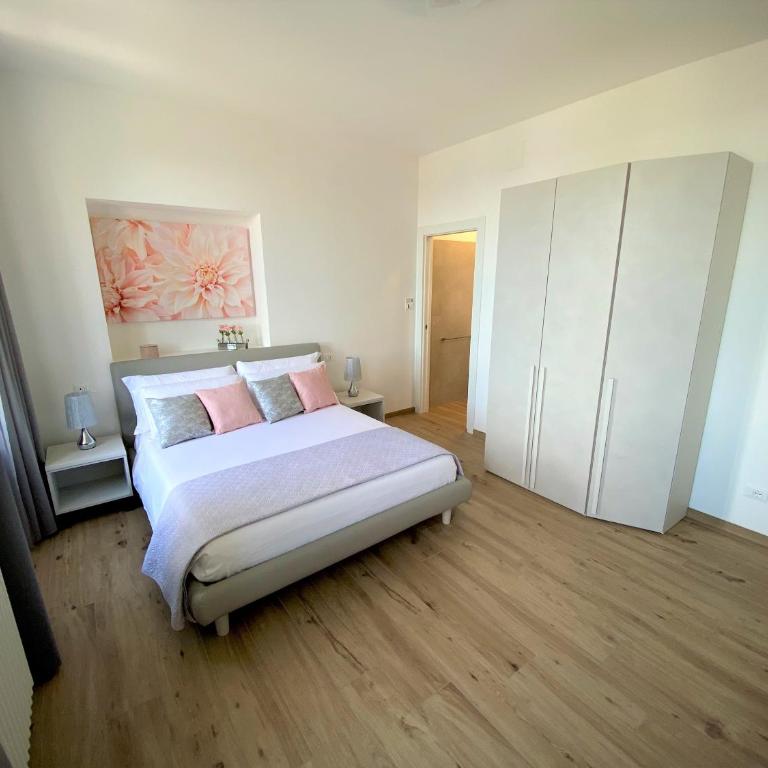 Five Flowers Guest House - Camera Matrimoniale con Vista Mare - 5