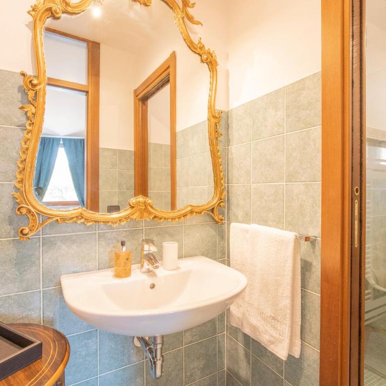 Corte Realdi Castelvecchio Verona - Grand Deluxe King Room with Castle View - 16