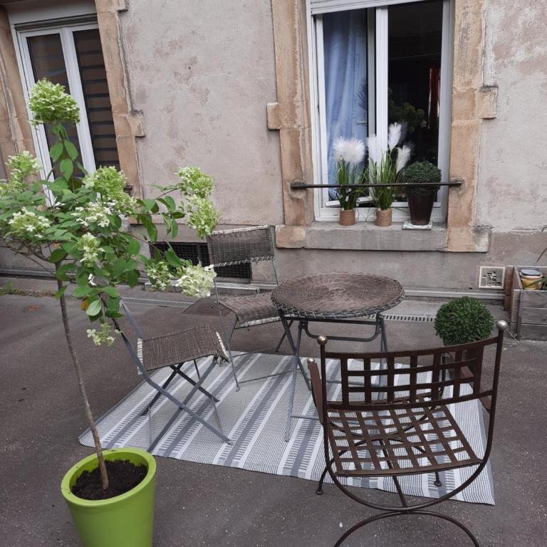 MoonLOVE, SPA/Sauna et Jacuzzi privés, charme et détente. - Appartement 1 Chambre - 11