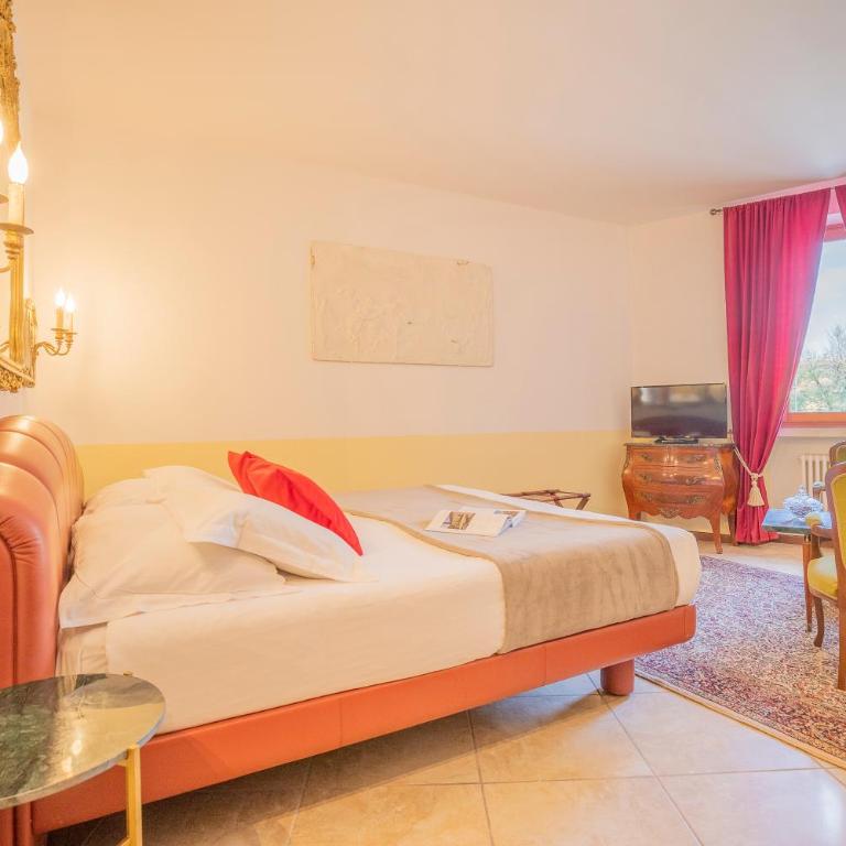 Corte Realdi Castelvecchio Verona - Deluxe King Room with Castle View - 13