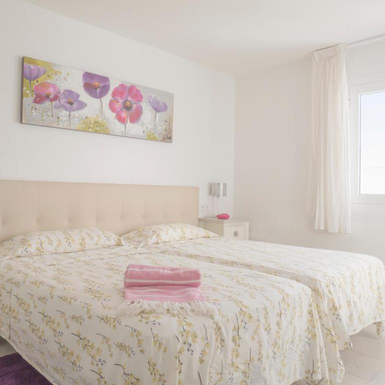 Apartamentos Marineu Playa Romana - Apartamento de 2 dormitorios con vistas a la piscina - 2