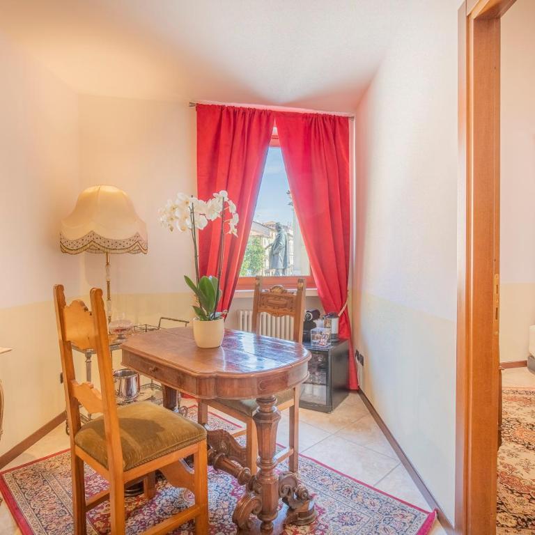 Corte Realdi Castelvecchio Verona - Junior Suite with Castle View - 2