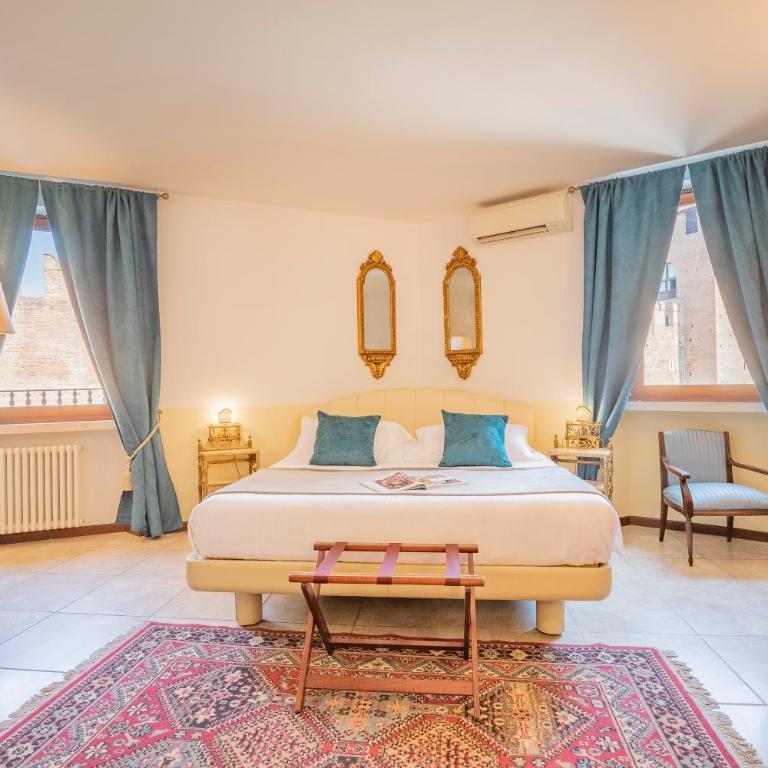 Corte Realdi Castelvecchio Verona - Grand Deluxe King Room with Castle View - 3