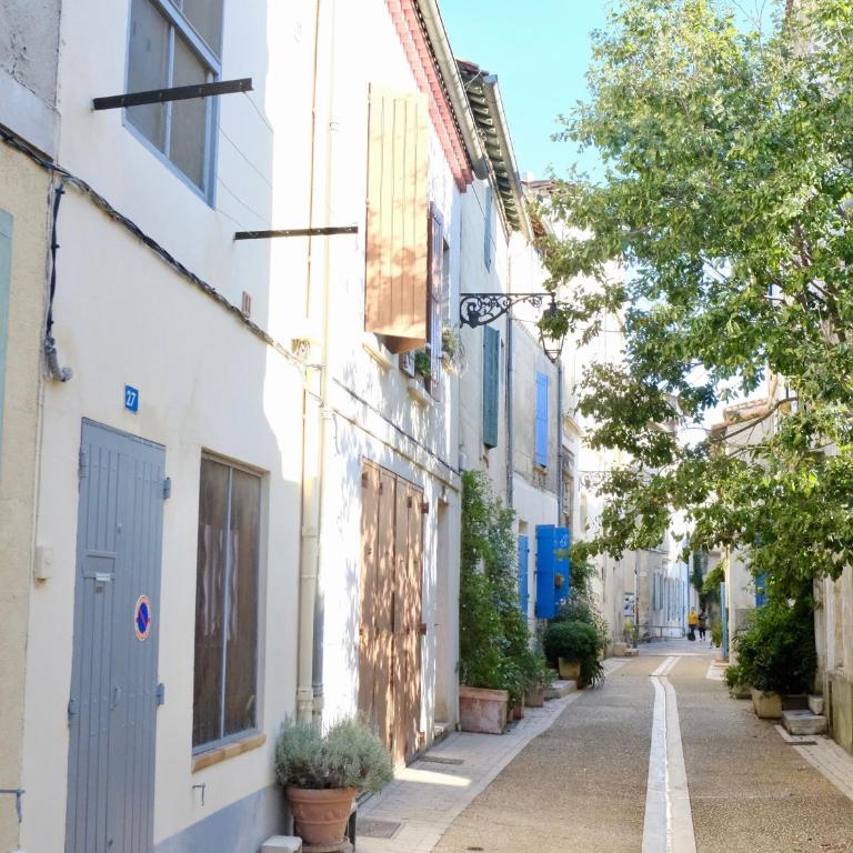Maison avec terrasse à Arles, Provence - Three-Bedroom House - 41